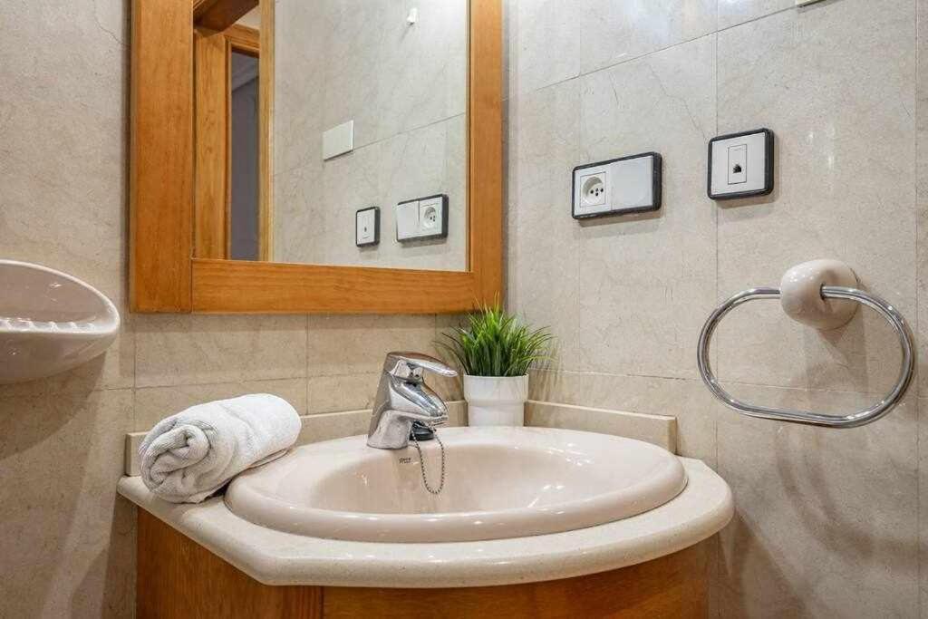 La Plaza Apartamento Хихон Экстерьер фото